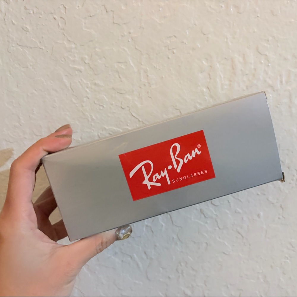 Like-new Ray-Ban Classic Black Sunglasses RB4171 matte - Picture 6 of 6